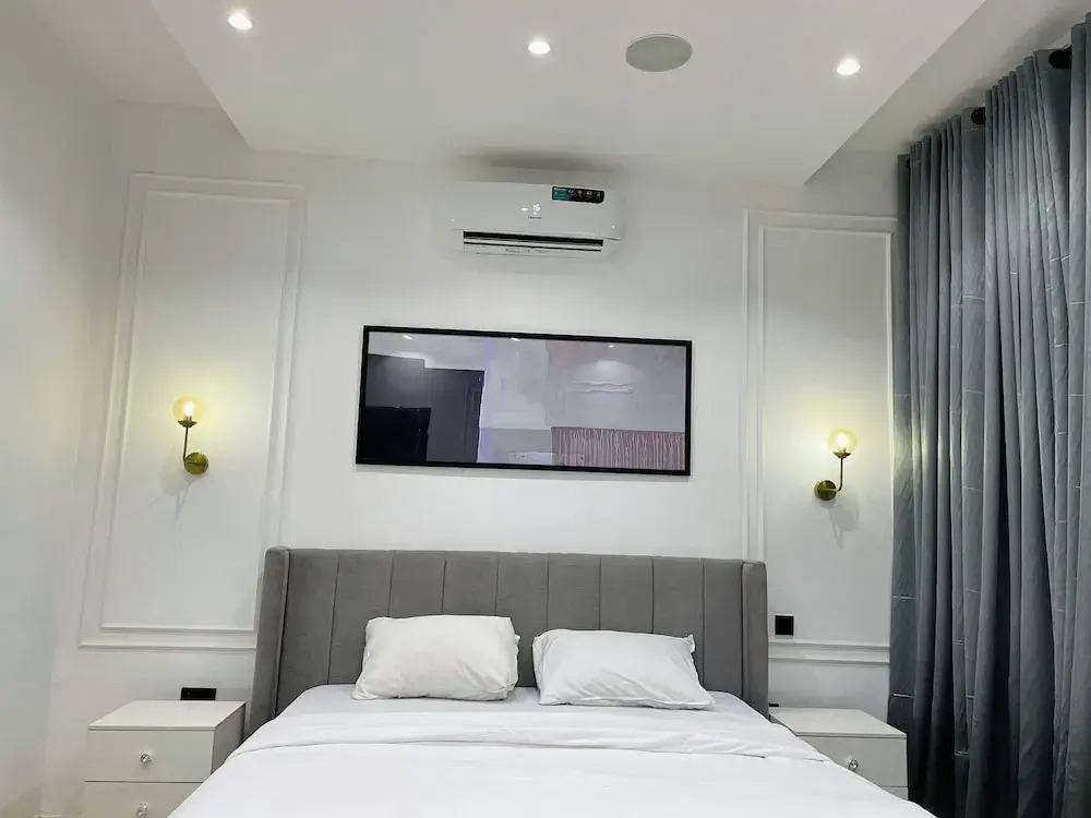The Azaria Hotel and Apartments