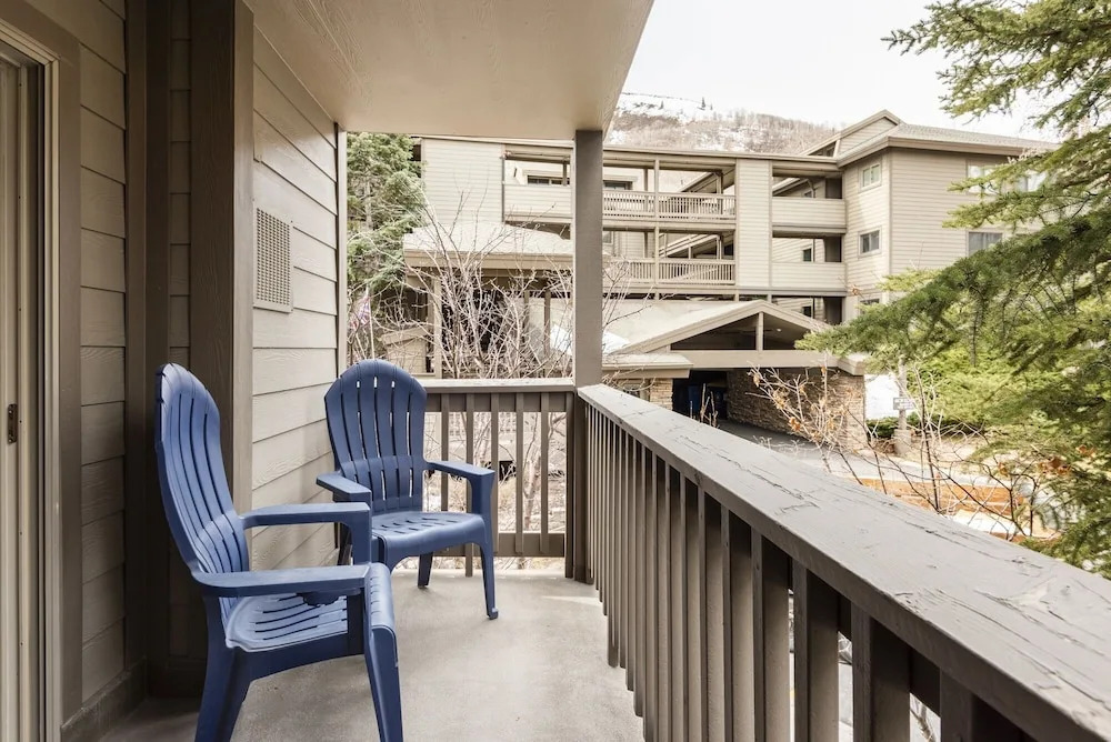 Snow Flower 111 2 Bedroom Condo by RedAwning