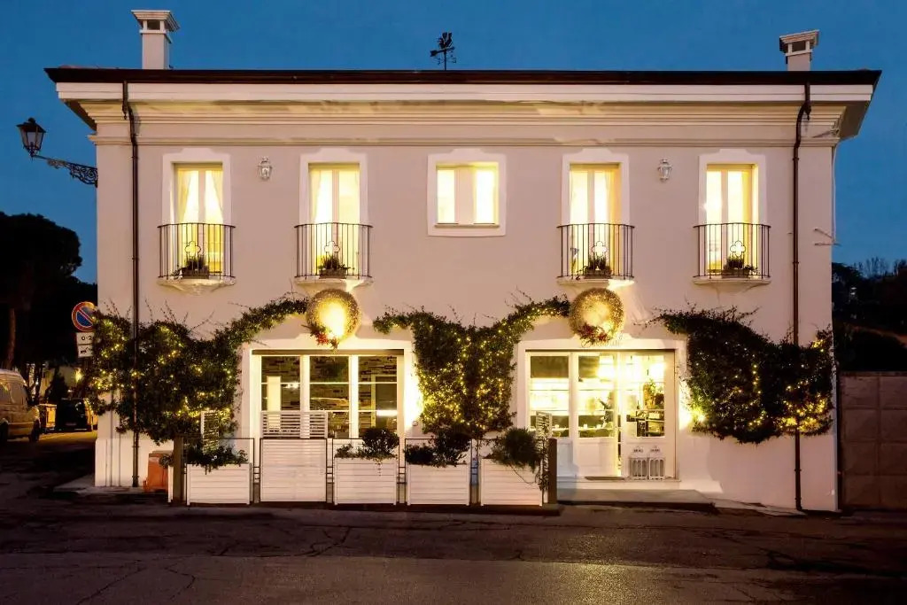 Sasaràl Suites