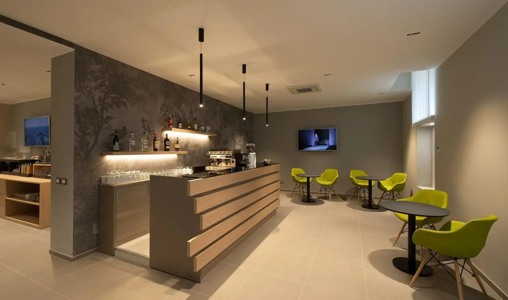 Hotel H21