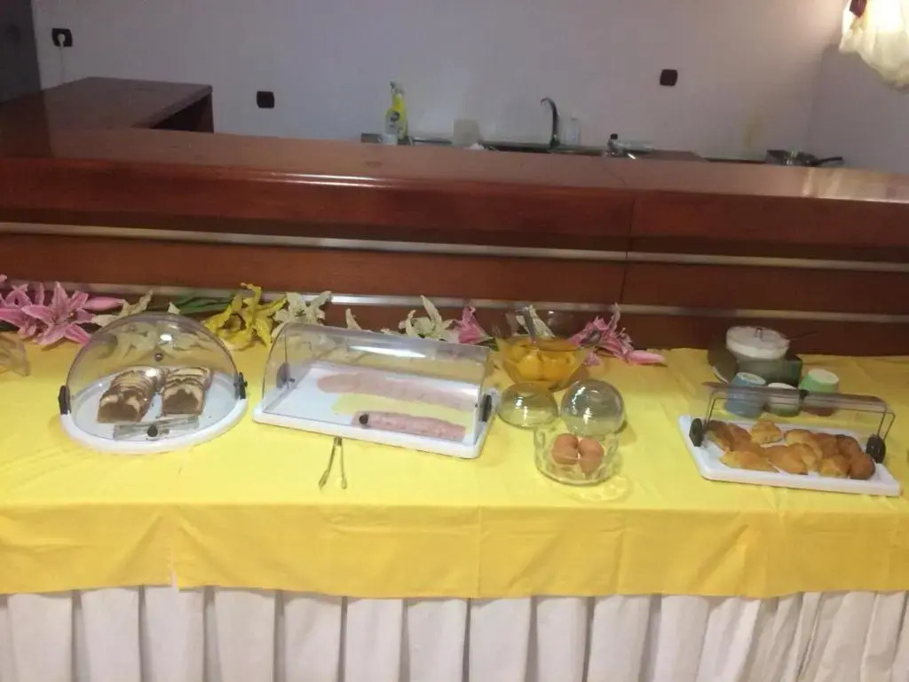 Hotel Ena