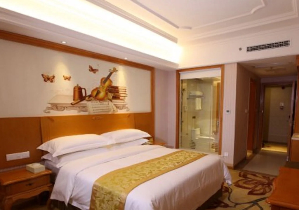 Vienna International Hotel Changsha West Bus Station Branch
