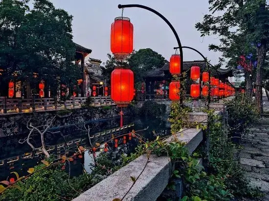 In Shuifang B&B Fangfang (Wuhu Fangte Phase 234 Shop)