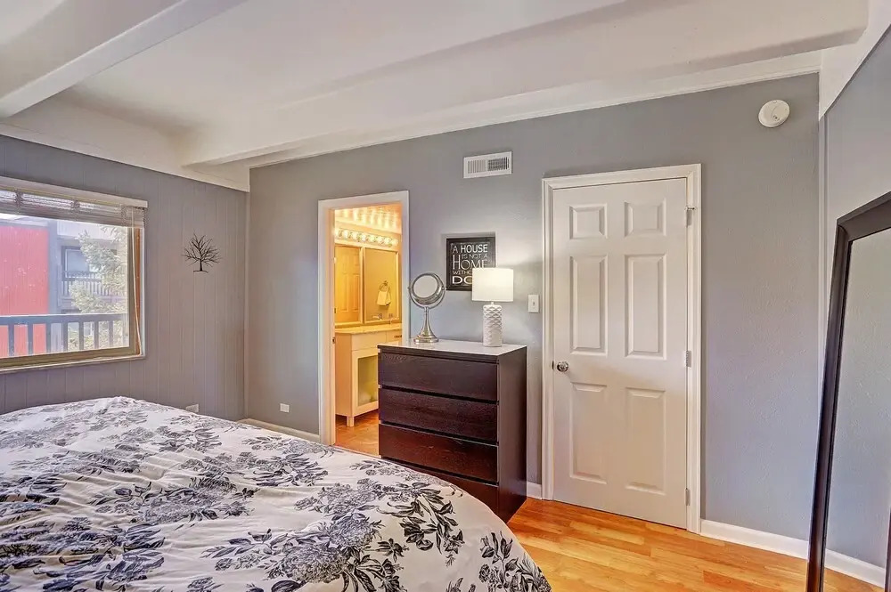 Ski and Racquet Club Condo