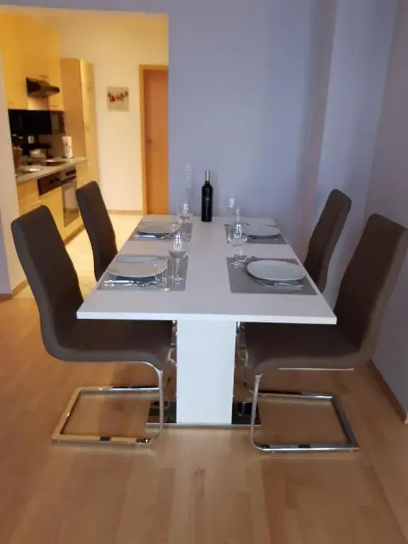 Strandgut mit Balkon & Parkplatz - ABC201