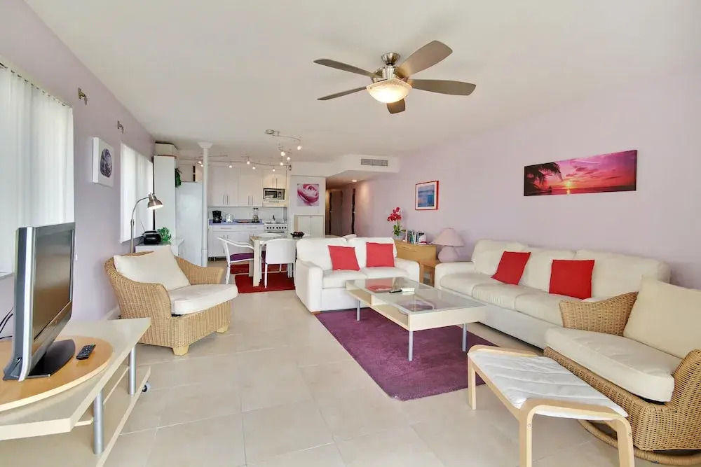 Land's End 205 Building 6 Beachfront With Private Balcony!