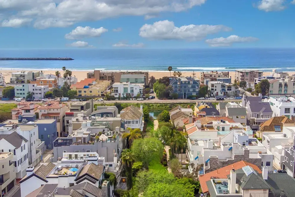 Reef Mall
