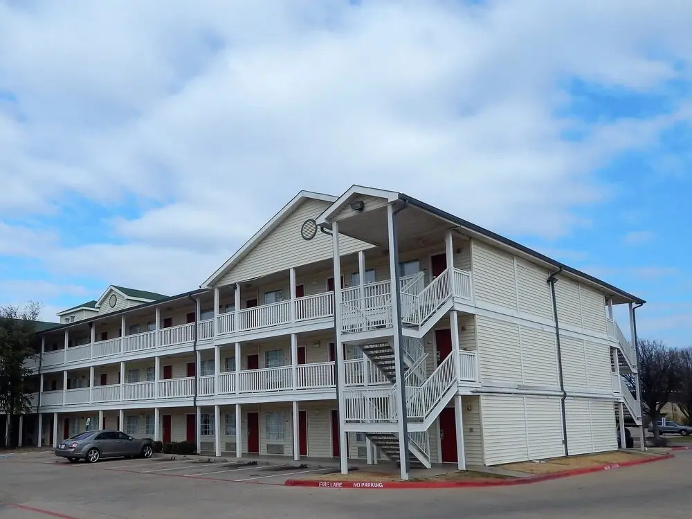 InTown Suites Extended Stay Lewisville TX - East Corporate Drive