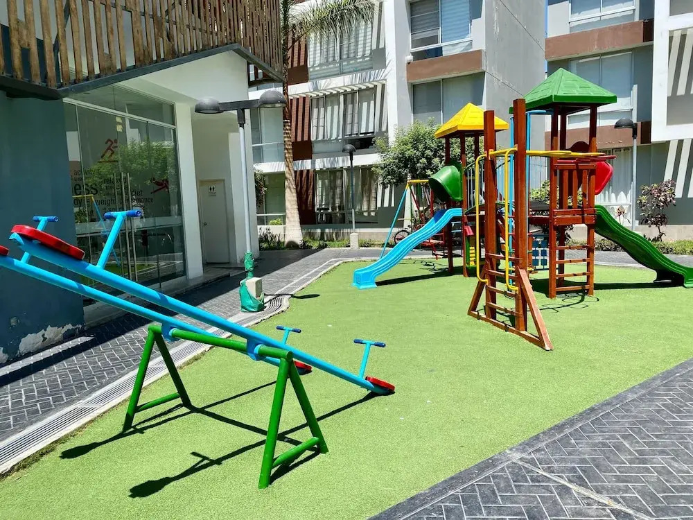 Apartment with Pool, Gym & A/C (507)