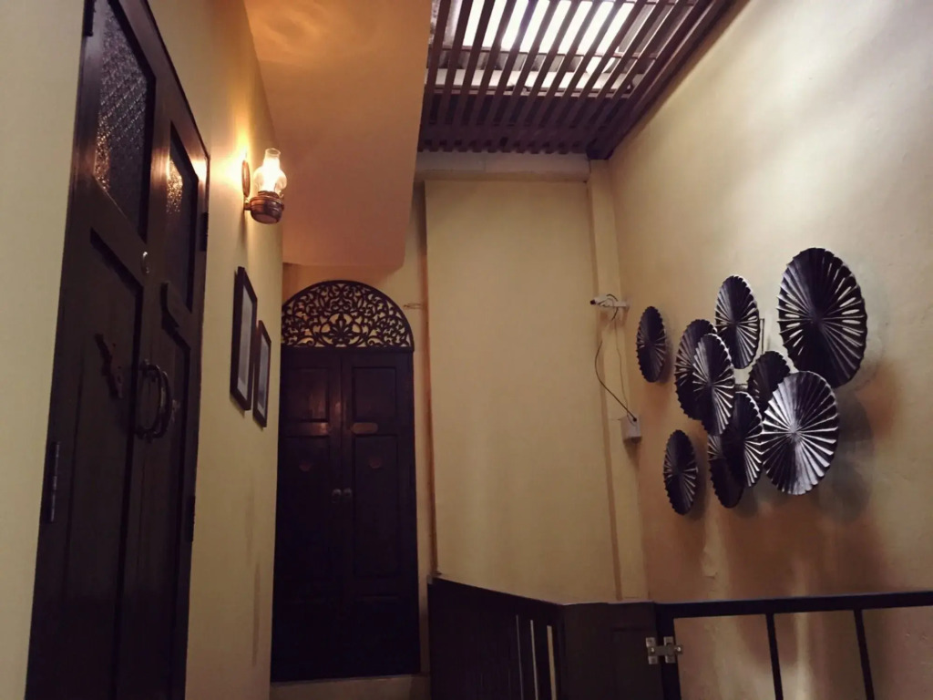 Niras Bankoc Hostel