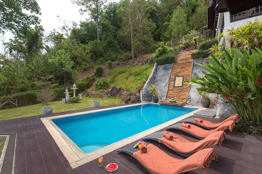 Grand Pool Villa