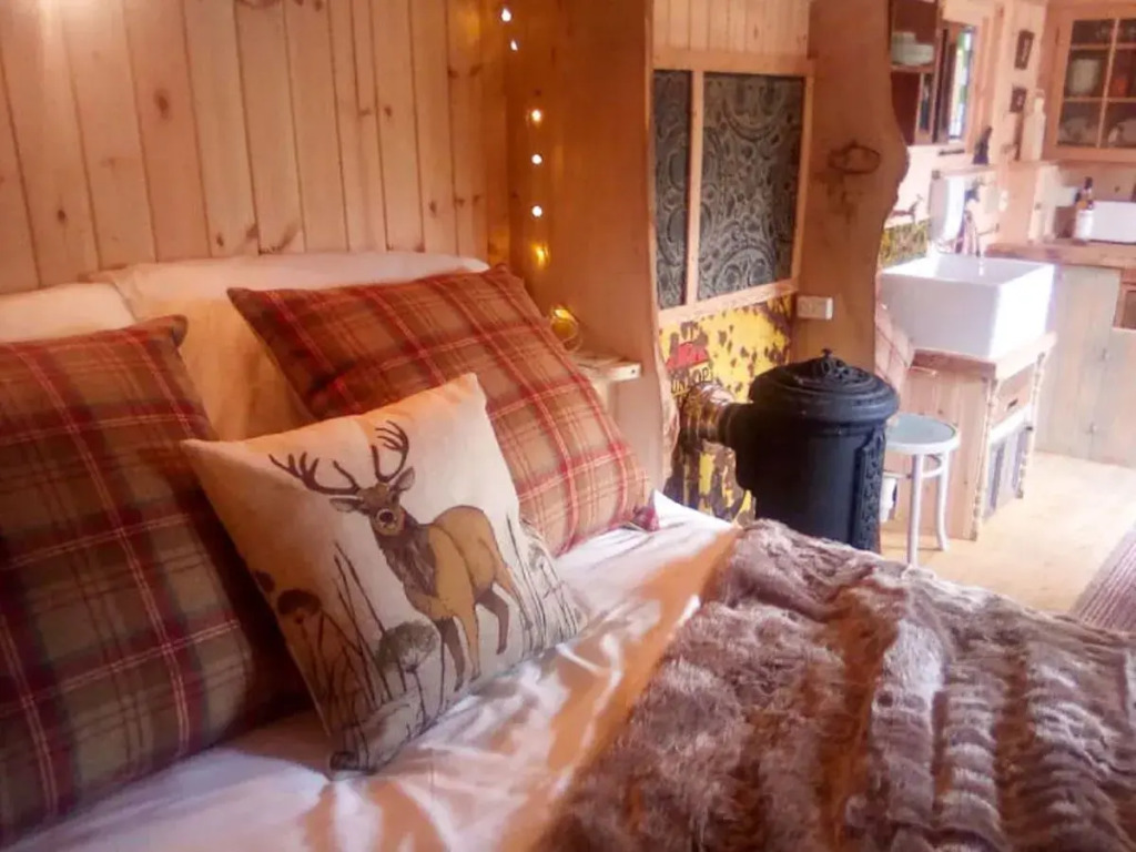 Holiday Home Shepherds Hut by Interhome