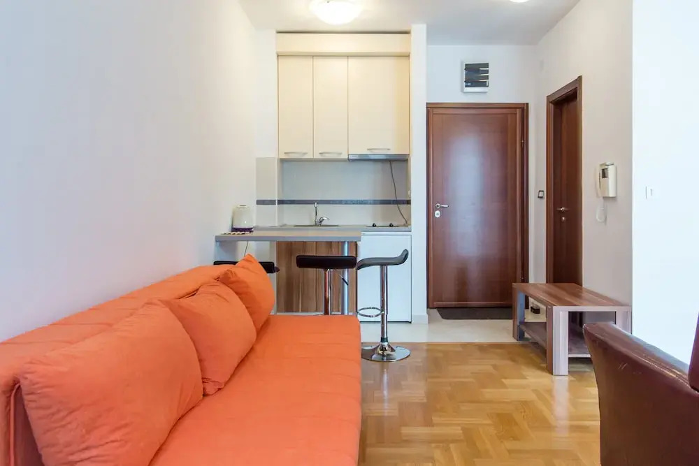 Apartment Bolero