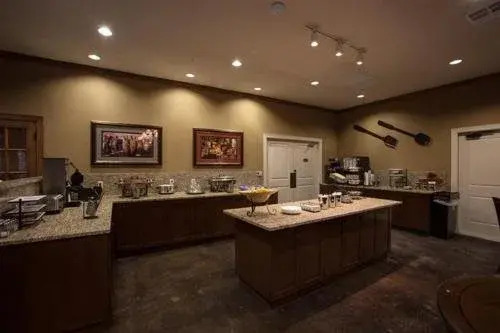 The Lodge At Kenedy