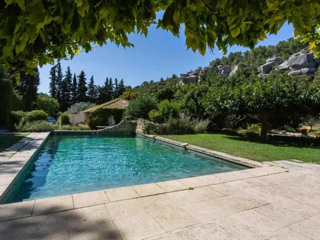 Maison Les Baux-de-Provence, 8 pièces, 10 personnes - FR-1-599-33