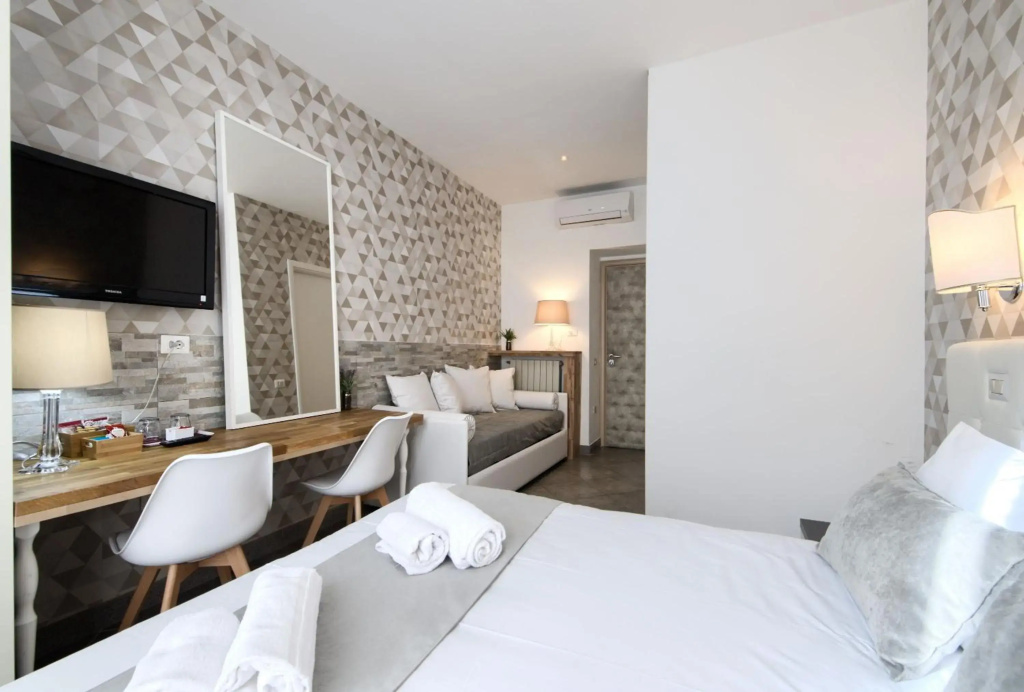 Domus Pietro Inn