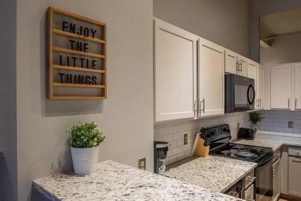 FRONTDESK 300 Heinz St Apts Pittsburgh