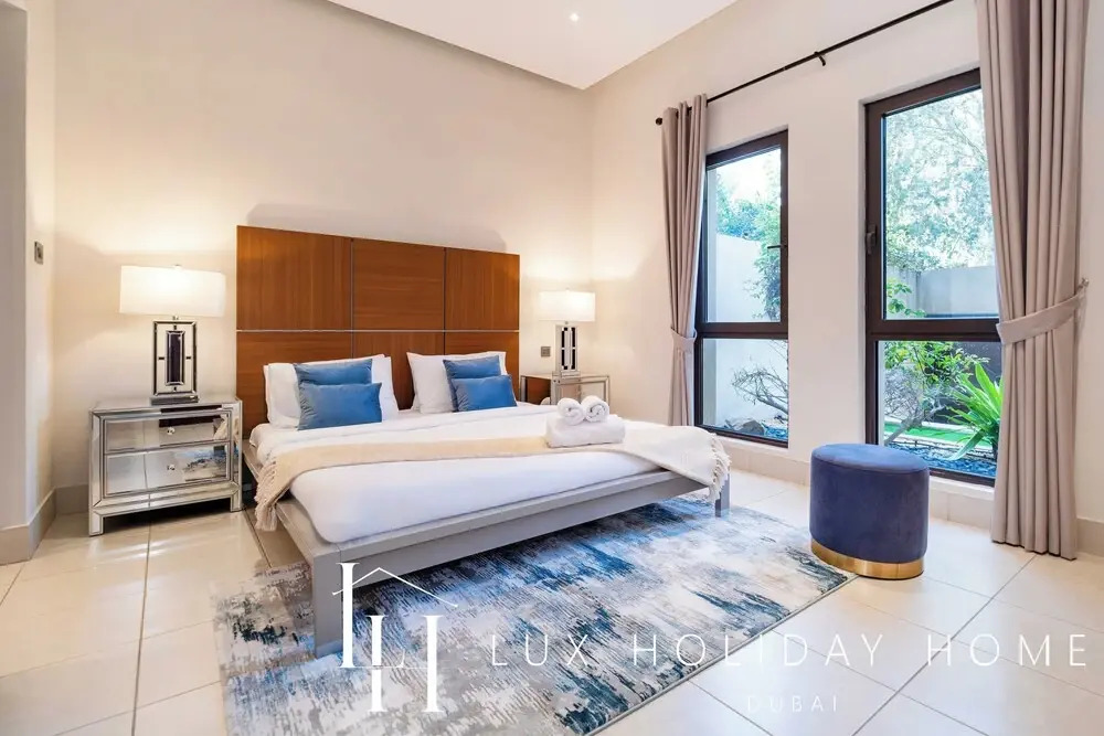 LUX The Burj Khalifa View Garden Suite