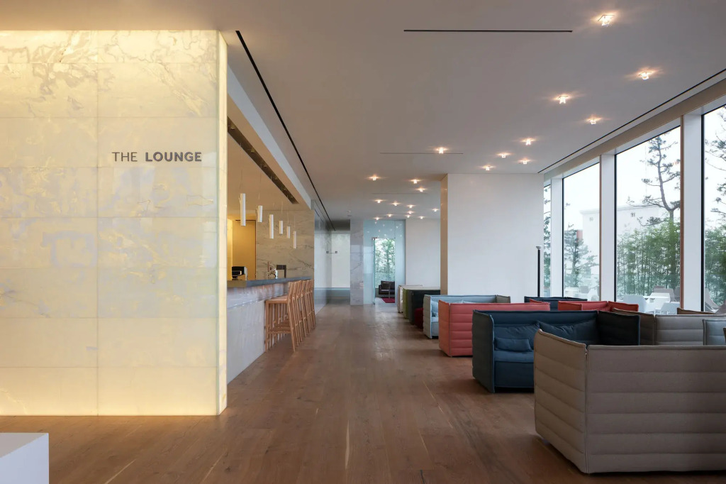SEAMARQ HOTEL
