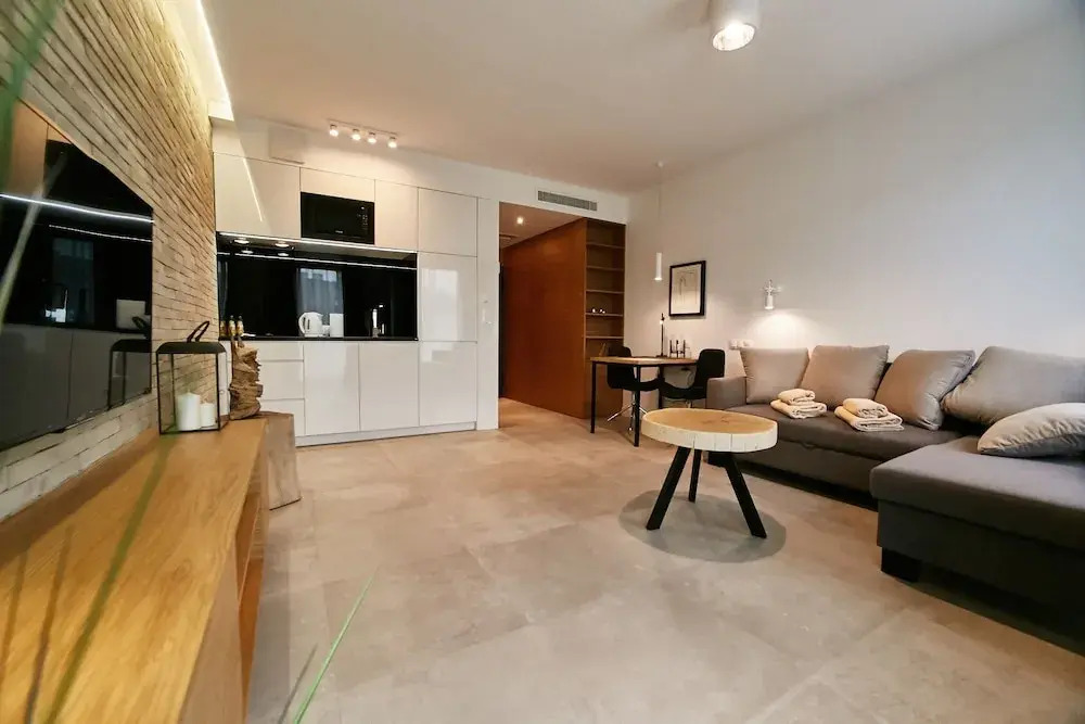 Avesa Luxury Apartments by Wawel Castle
