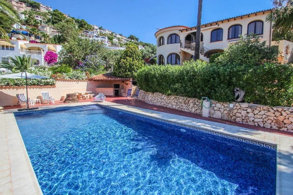 Paul - modern, well-equipped villa with private pool in Benissa