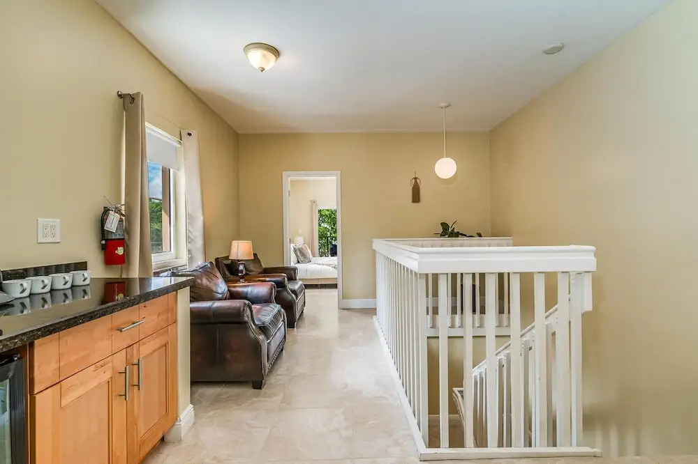 Salty Fox 5BD Oasis w Spa Beach Downtown