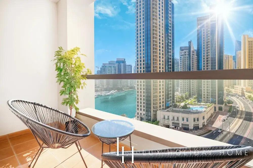 LUX The Luxurious Central JBR Suite 2