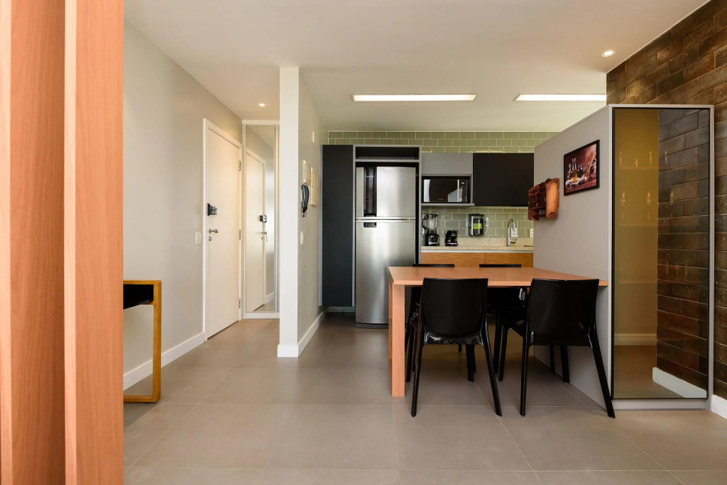 Apartamento C/ Piscina E Garagem | Fl 960/520