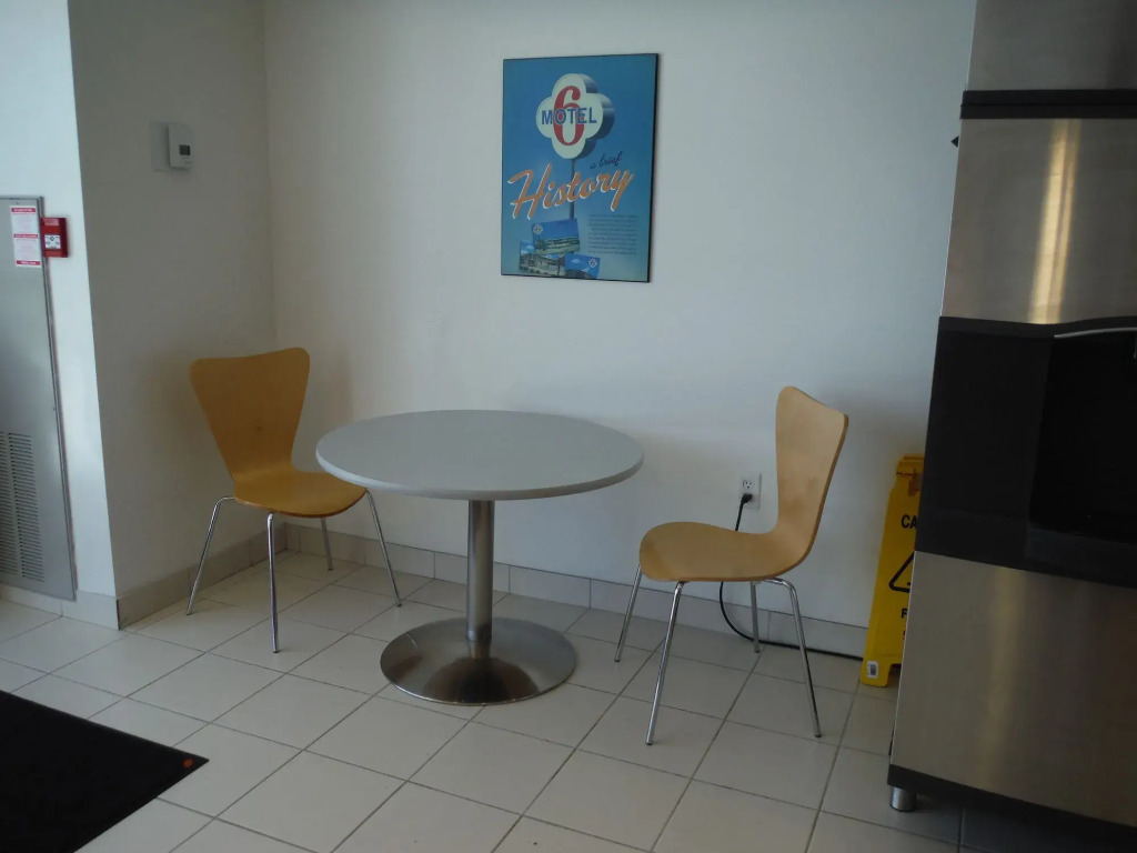 Motel 6-Kingston, ON