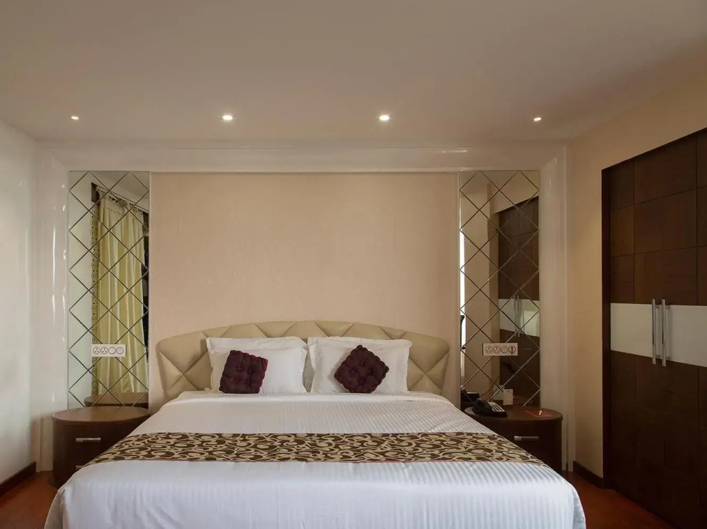 Hotel Trinity Grand, Raigarh