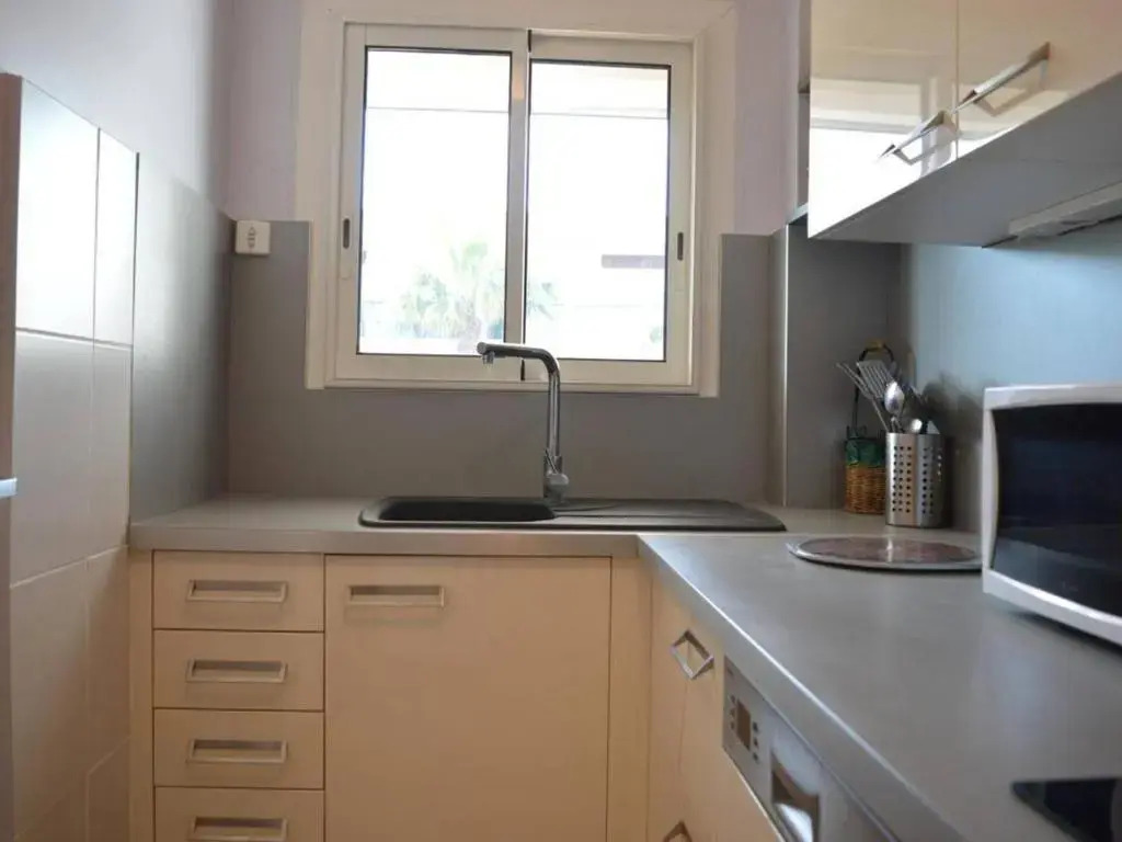 Appartement Le Grau-du-Roi, 3 pièces, 6 personnes - FR-1-250-70