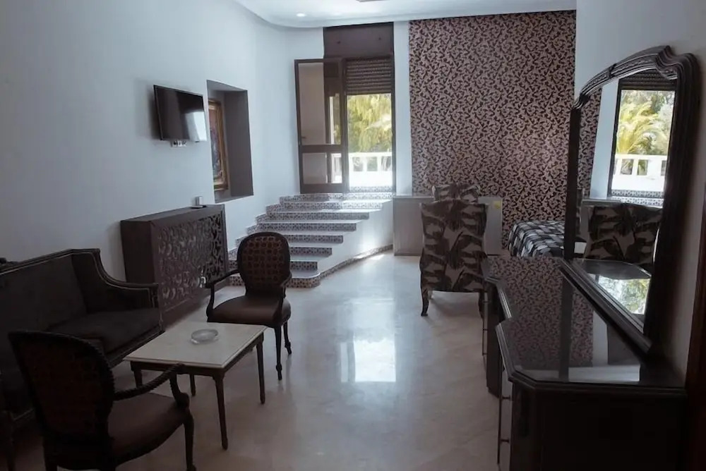 Regency Park and Suites
