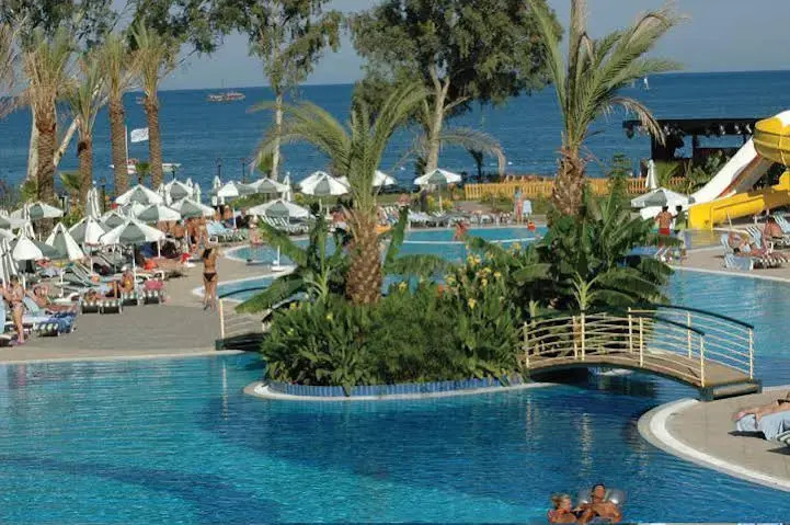 The Maxim Resort