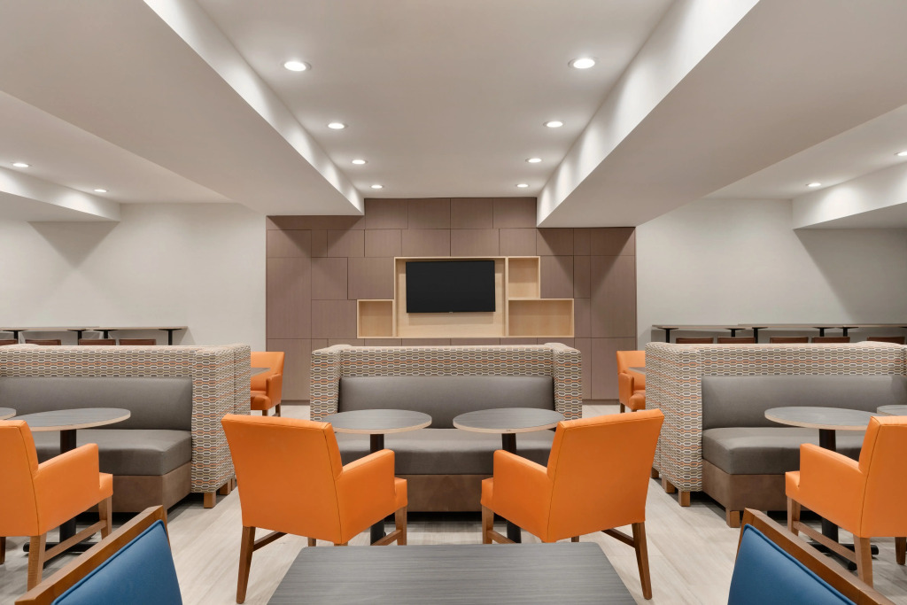 Holiday Inn Express - Jamaica - JFK AirTrain - NYC by IHG