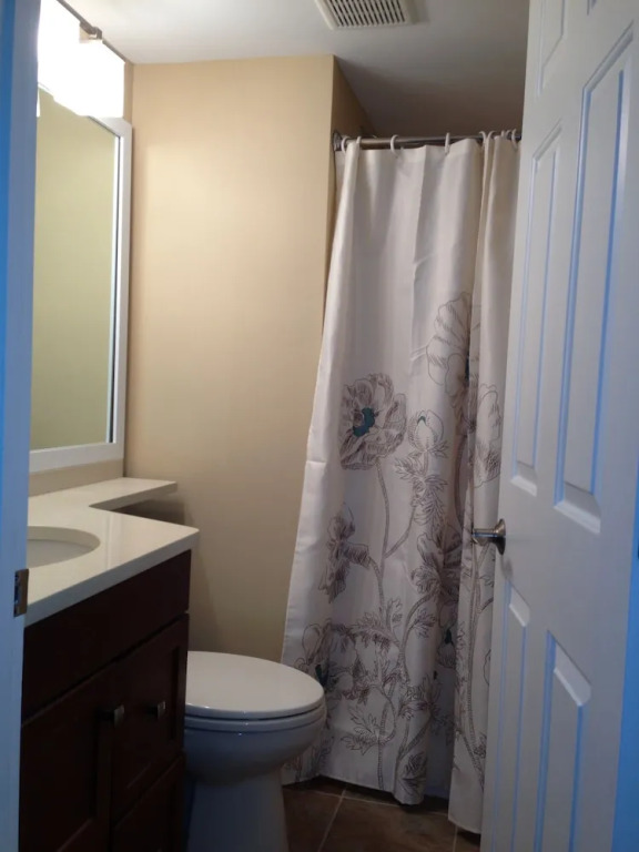 Ski-in, Ski-out 2 Br Condo With View of Ski Lift! 2 Bedrooms 2 Bathroo