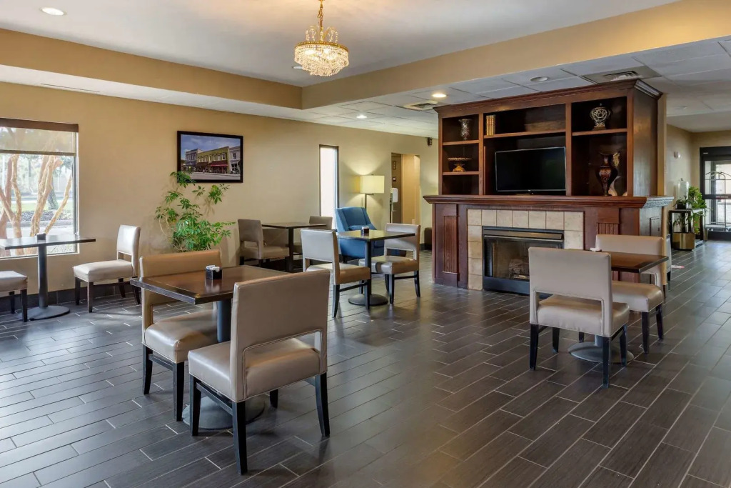 Clarion Pointe Apex - Holly Springs