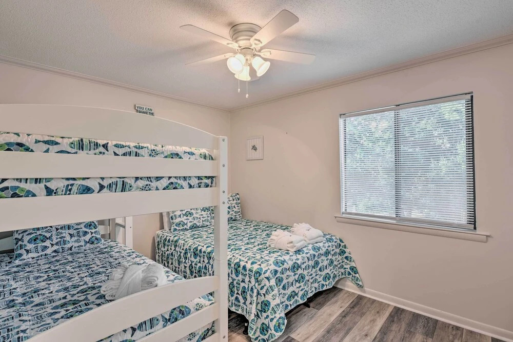 2 Pools + Hot Tub: Hilton Head Island Condo!