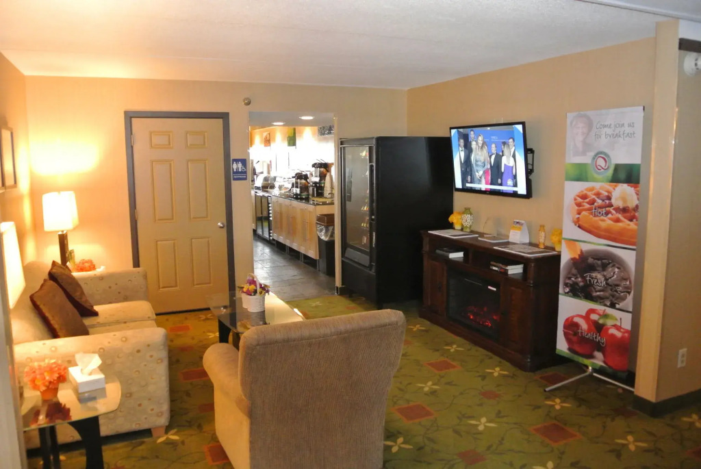 Quality Inn & Suites Mayo Clinic Area