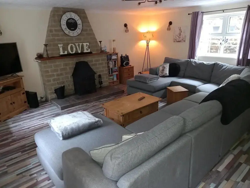 Snowdonia-3bedroom-2 Bathroom-petfriendly-garden