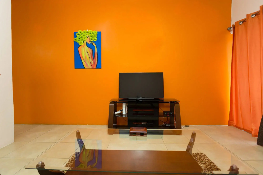 The Embassy Luxury Apt Crystal Towers II