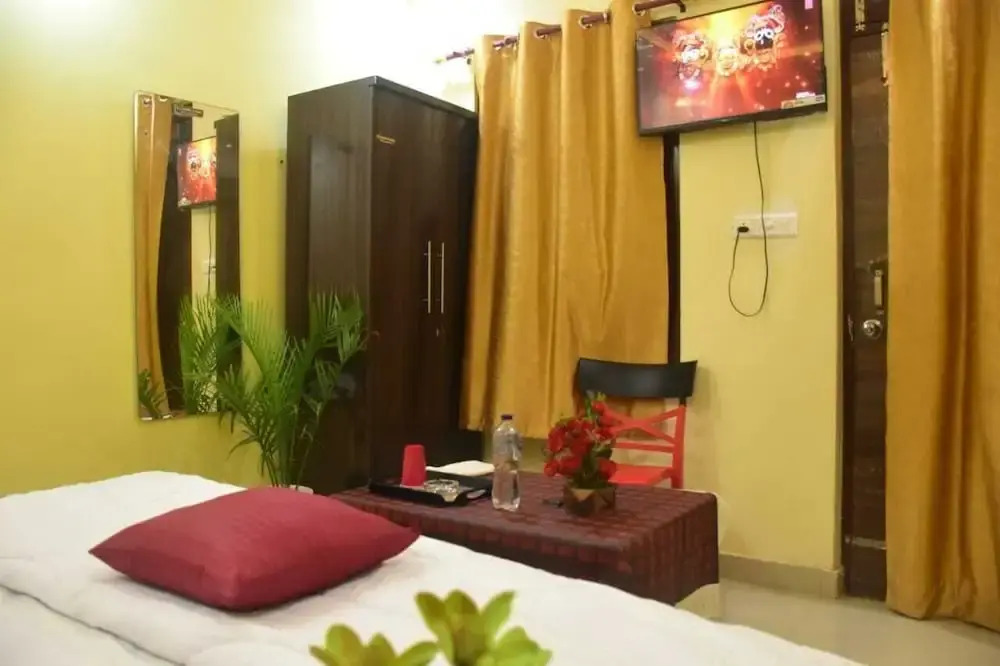 Lucknow Luxury Hotel And Restaurant