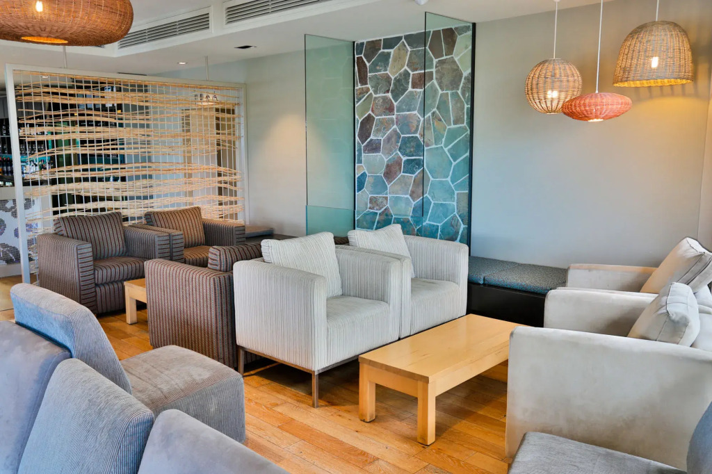 Lady Bay Resort