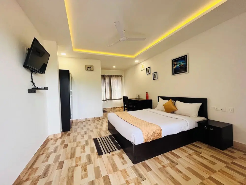 7 Malai Residency