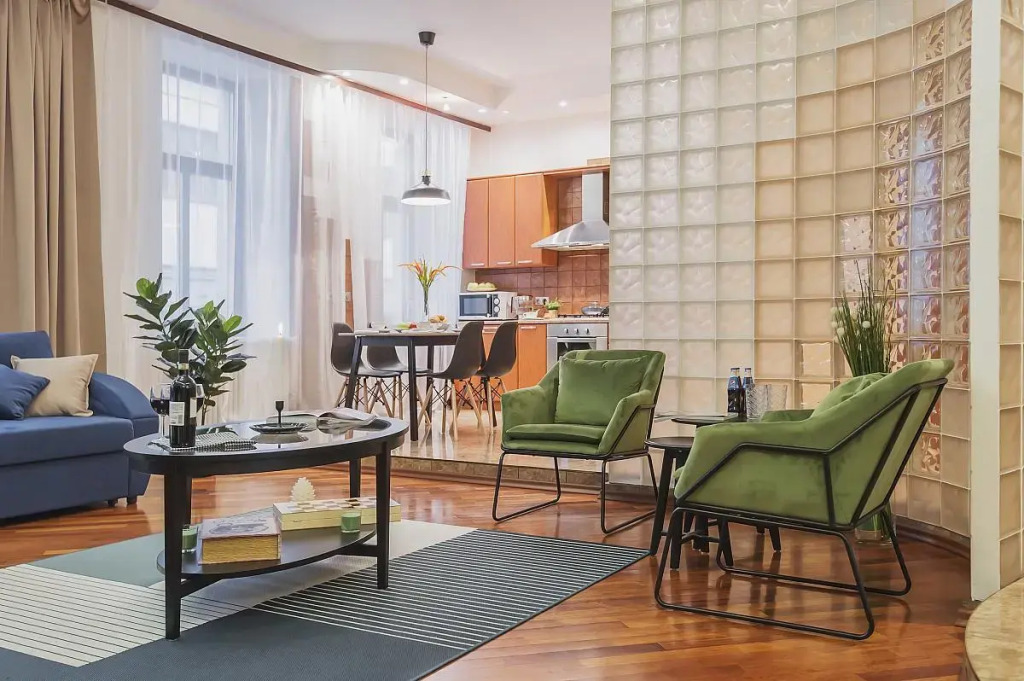 GMApartments (ДжиЭмАпартментс) на переулке Филипповский