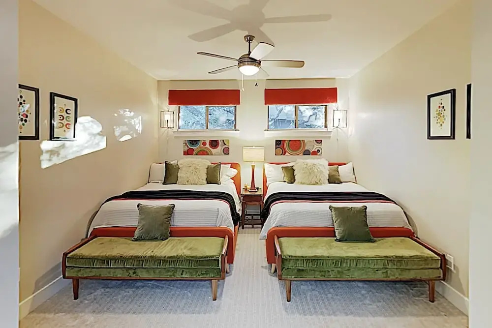 New Listing! Bouldin Creek W/ Rooftop Deck 4 Bedroom Home