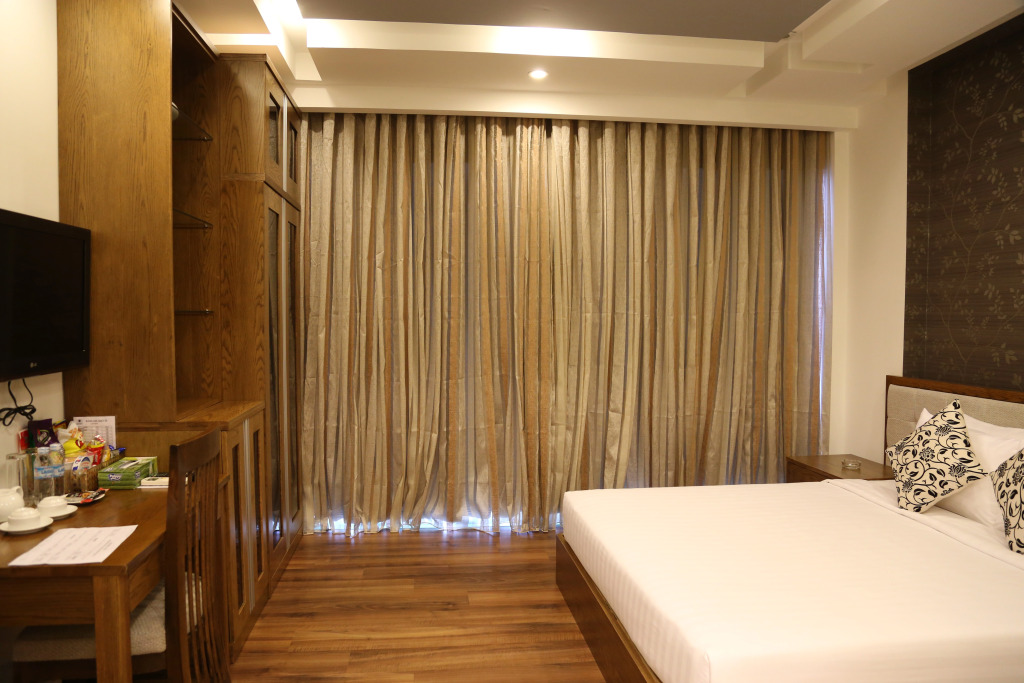 Valentine Hotel