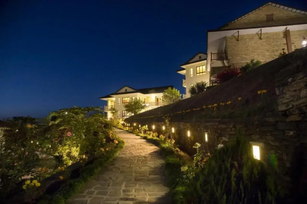 Rupakot Resort