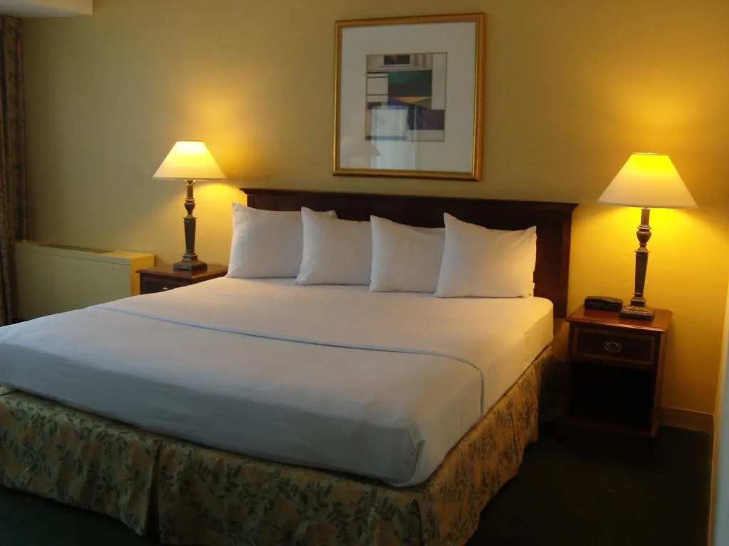 Aloft by Marriott New York LaGuardia Airport