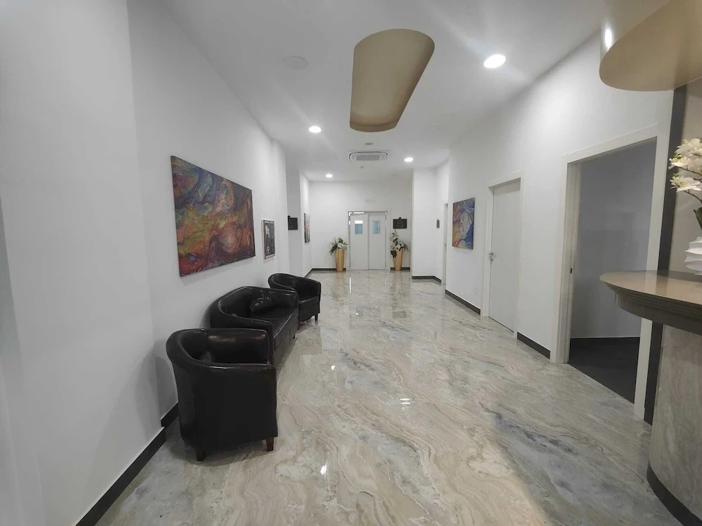 Hotel Eboli