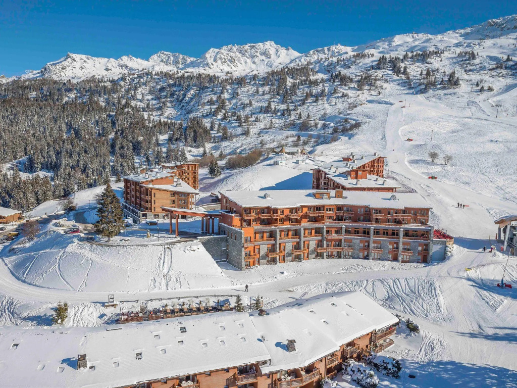 Luxury apartment with Wi-Fi in large ski area Paradiski